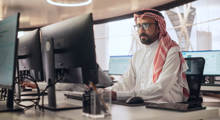 работа за ноутбуком